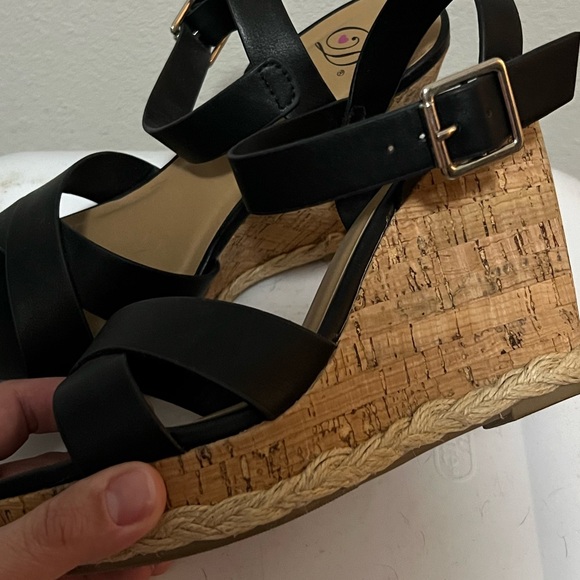 Wedge heel sandals - Picture 3 of 6